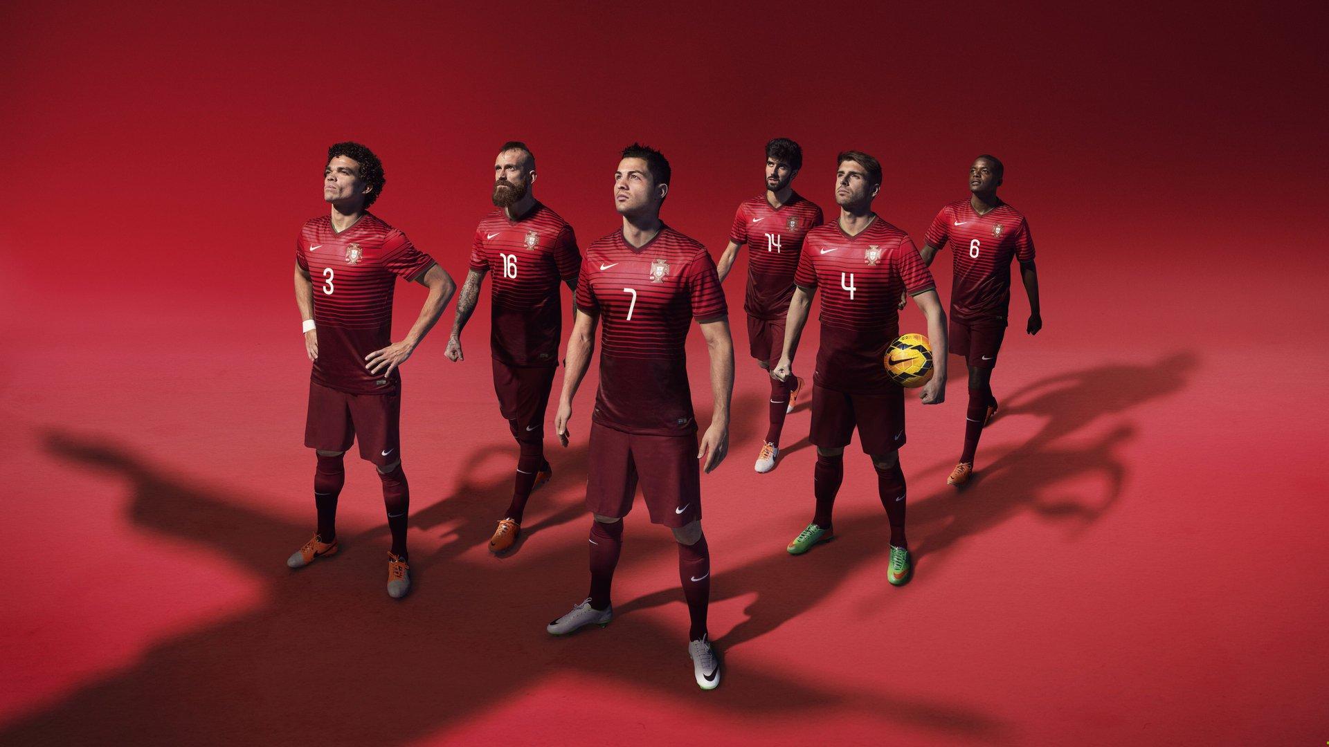 姆巴佩梅开二度助法国队挺进欧洲杯四强,球迷沸腾